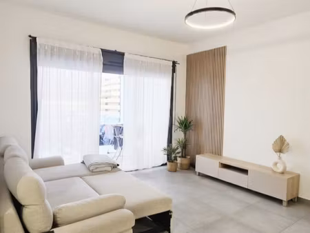 location t3 non meuble - centre ville  avec espace exterieur