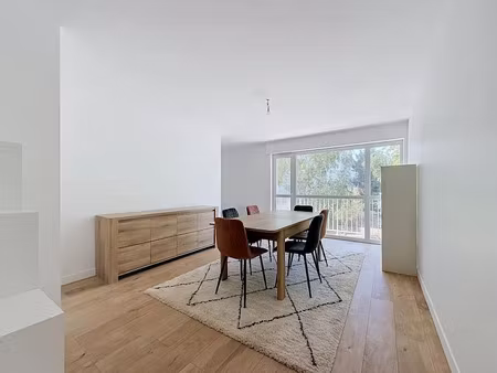 location appartement 3 pièces 73.3 m² à la rochelle (17000)  988 €