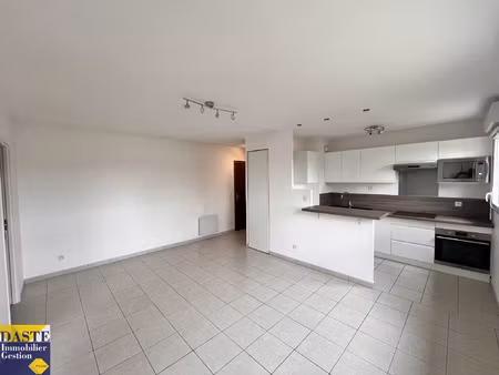 très bel appartement f2 de 40.5m2