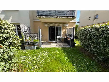 bel appartement 3 pièces en rez-de-jardin