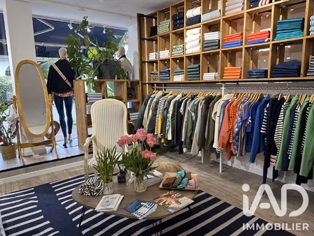 vente habillement  textile 38 m²