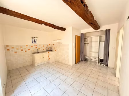 location appartement 2 pièces 30 m² à néoules (83136)  460 €