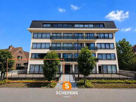 ruim gelijkvloers appartement te koop met uitzonderlijk z...