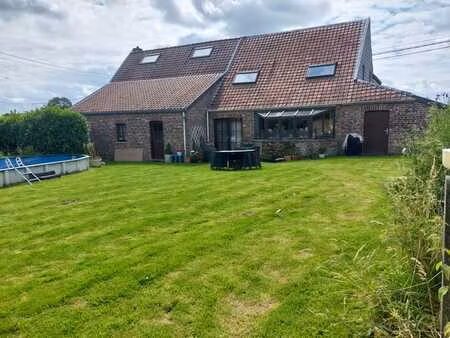 maison familliale avec jardin