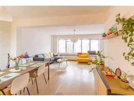 joli-bois - appt 2 grandes chambres - renove - peb b !