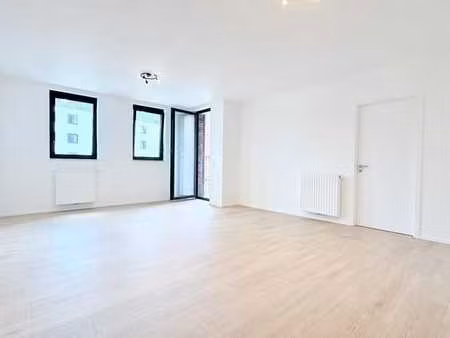 appartement 1ch avec parking + cave – jambes