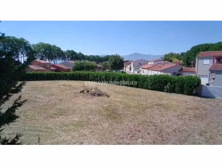 terrain constructible viabilisé à vendre