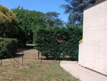 location maison à coutras (33230) : à louer / 101m² coutras
