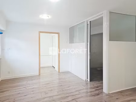 vente locaux professionnels 3 pièces 56 m² à pau (64000)  97 000 €