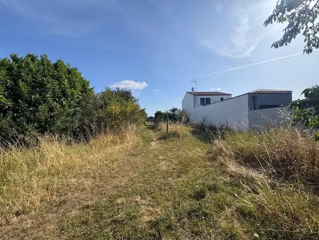 vente terrain 760 m² à angoulins (17690)  350 000 €
