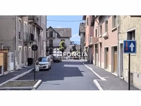 coquet t3 rue de la 2 rue de la fraternité  aix les bains avec cave au dernier étage  balc