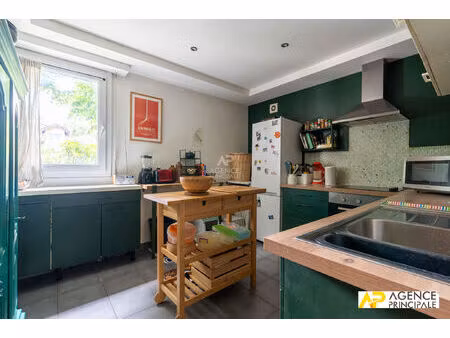 appartement 3 pièce(s) - 66 m²