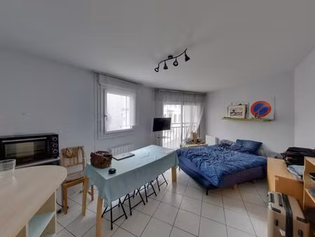 exclusivite - lyon 1 - 40 rue du bon pasteur - studio loué en meublé