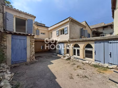maison à vendre au coeur de bourg saint andéol - 6 pièces  134 m²