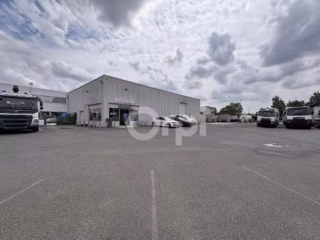vente locaux professionnels 301 m² à provins (77160)  580 000 €