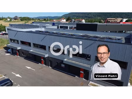 vente locaux professionnels 817 m² à voiron (38500)  1 250 000 €