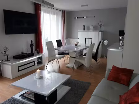 location meublée appartement 3 pièces 74 m² à dijon (21000)  550 €