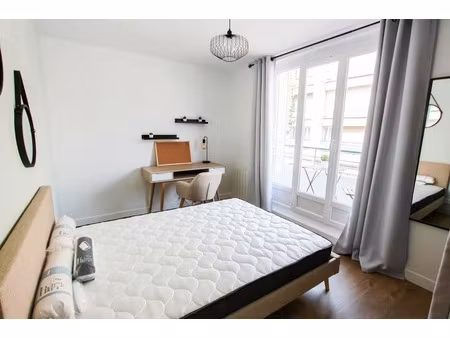 location meublée appartement 1 pièce 80 m² à grenoble (38000)  490 €