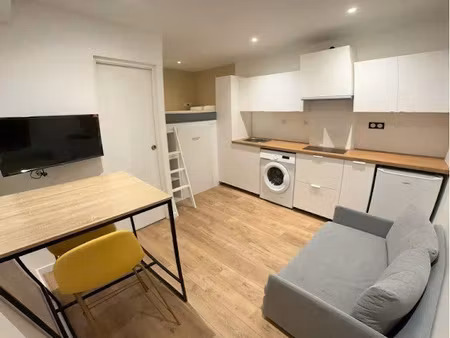 location meublée appartement 1 pièce 20 m² à annecy (74000)  675 €