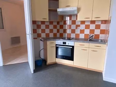 location appartement 2 pièces 48 m² à clermont-ferrand (63000)  610 €