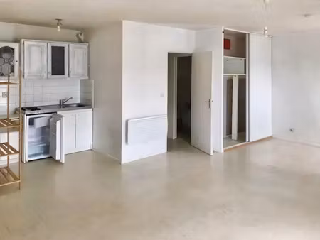 location appartement 1 pièce 38 m² à crécy-la-chapelle (77580)  560 €