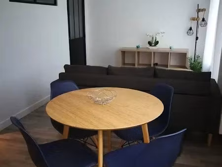 location meublée appartement 2 pièces 31 m² à grenoble (38000)  618 €