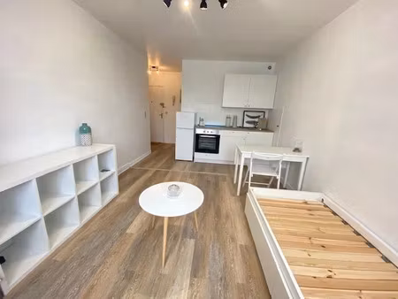 location meublée appartement 1 pièce 21.8 m² à reims (51100)  413 €