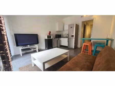 location meublée appartement 2 pièces 34 m² à reims (51100)  650 €