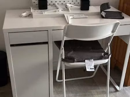 location meublée appartement 1 pièce 17 m² à versailles (78000)  620 €