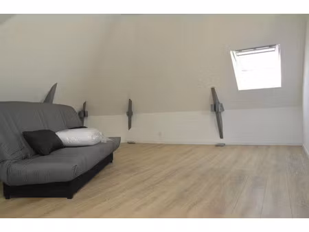 location meublée appartement 5 pièces 210 m² à villeneuve-d'ascq (59491)  450 €