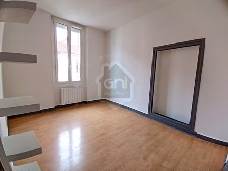 location appartement 3 pièces 57 m² à orange (84100)  520 €