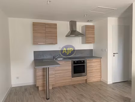 location appartement 2 pièces 30.57 m² à pontivy (56300)  500 €