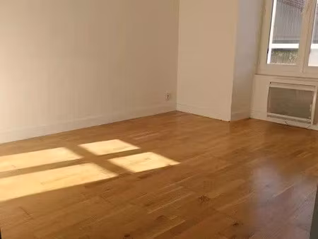 location appartement 2 pièces 32 m² à nantes (44000)  580 €