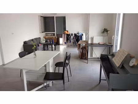 location meublée appartement 1 pièce 100 m² à bondy (93140)  650 €