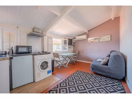 location appartement 1 pièce 16.4 m² à nice (06000)  605 €