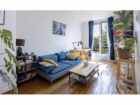 location meublée appartement 2 pièces 42 m² à saint-denis (93200)  1 250 €