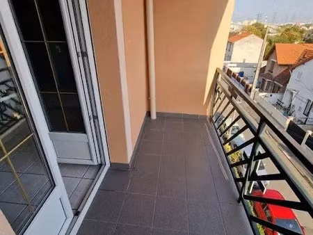 location appartement 2 pièces 39 m² à vitry-sur-seine (94400)  990 €