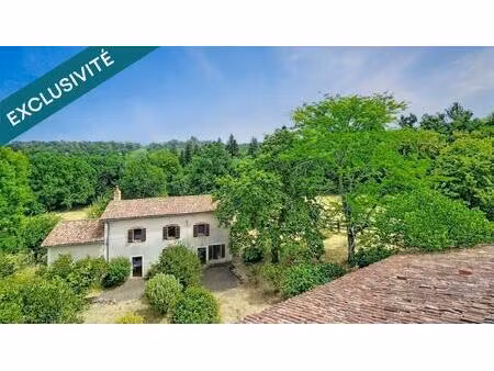 maison  granges et terrain clos d'environ 2200 m2