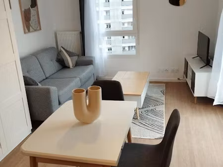 location meublée appartement 1 pièce 26 m² à bagneux (92220)  1 000 €