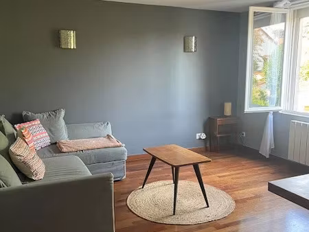 location meublée appartement 2 pièces 45 m² à noisy-le-sec (93130)  1 090 €