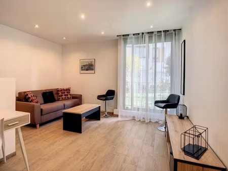 location meublée appartement 1 pièce 26 m² à saint-cloud (92210)  980 €