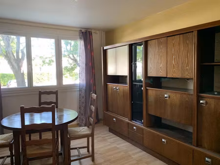 location meublée appartement 3 pièces 60 m² à villeurbanne (69100)  970 €