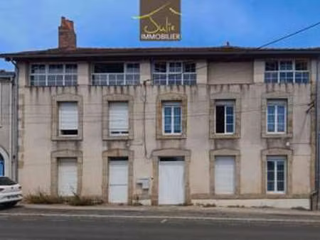 vente immeuble à bressuire (79300) : à vendre / 224m² bressuire