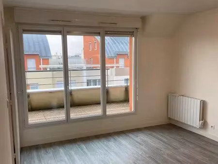 location appartement 2 pièces 44 m² à nantes (44000)  780 €