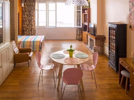 location meublée appartement 1 pièce 50 m² à la rochelle (17000)  750 €