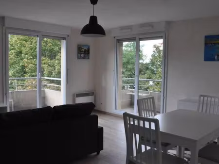 location meublée appartement 2 pièces 49 m² à toulouse (31000)  810 €