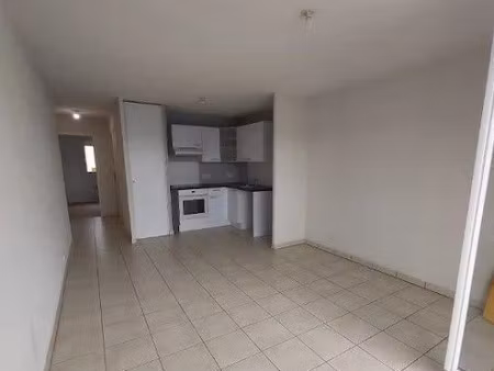 location appartement 3 pièces 61 m² à saint-nazaire (44600)  875 €