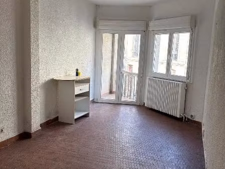 location appartement 3 pièces à bordeaux (33000)  930 €