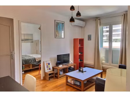 location meublée appartement 3 pièces 53.46 m² à marseille 5ème (13005)  962 €