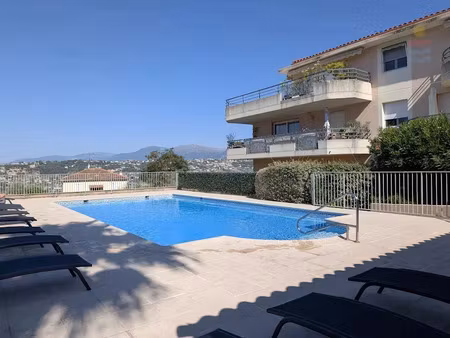 location meublée appartement 1 pièce 31 m² à nice (06000)  1 050 €